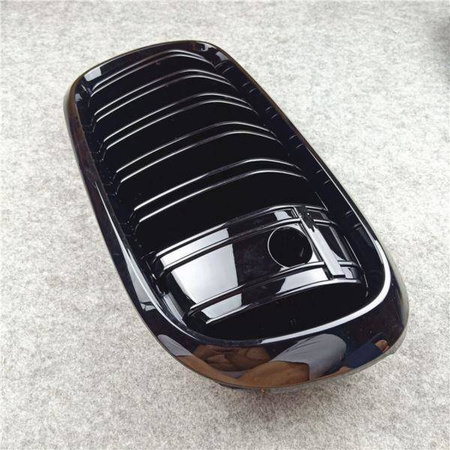 GRILL (NJURAR) BMW X5 X6 F15 F16 SVART X5M KAMERA