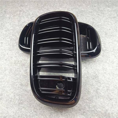 GRILL (NJURAR) BMW X5 X6 F15 F16 SVART X5M KAMERA