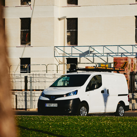 FORD Tourneo Transit anpassad L2H1 takplattform