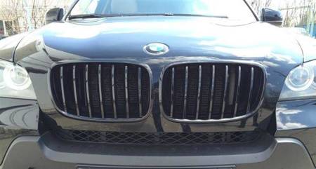 GRILL (NJURAR) BMW E70 E71 X5/X6 07-14 SVART GLÄNSANDE