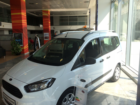 Takräcke Ford Transit Courier 2014+